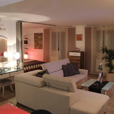 Apartment 48